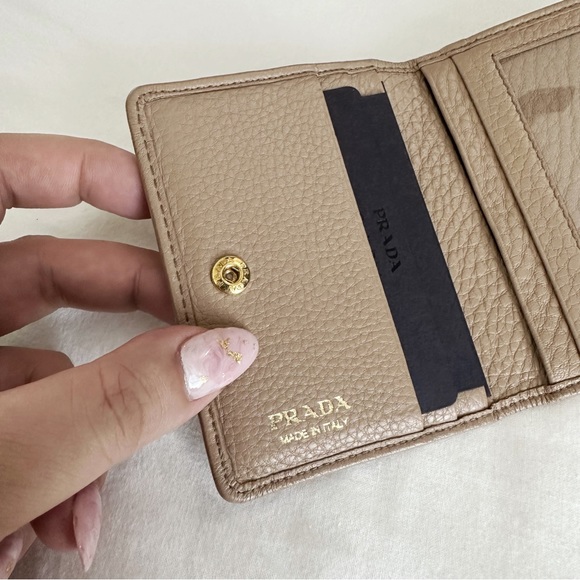 PRADA Vitello Grain Compact Wallet in Cammeo - Picture 9 of 9